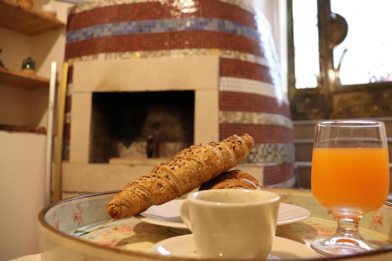 Dei Monasteri Bed & Breakfast Altamura Bagian luar foto